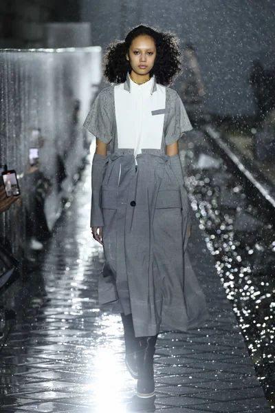 Look 19